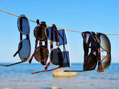 Jak prawidłowo dbać o okulary przeciwsłoneczne