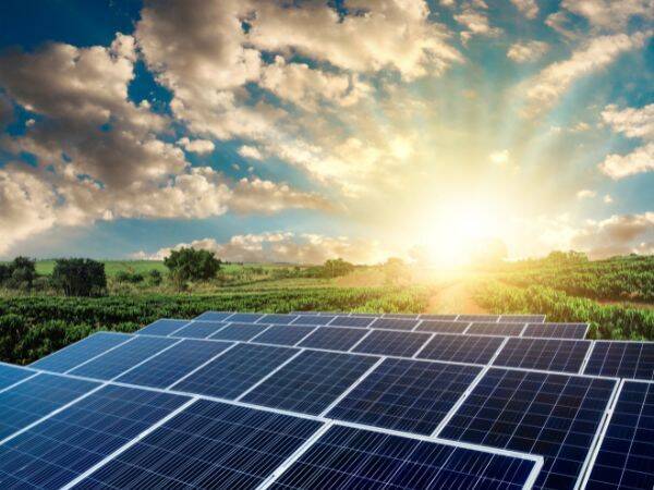 Energia słoneczna – jak działa i jak może być wykorzystana do wytwarzania energii