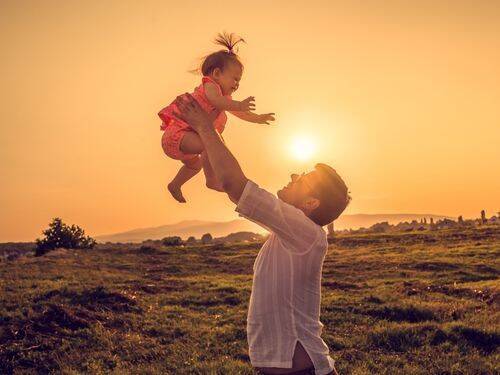 Ojcostwo: Wpływ miłości ojca na rozwój dziecka